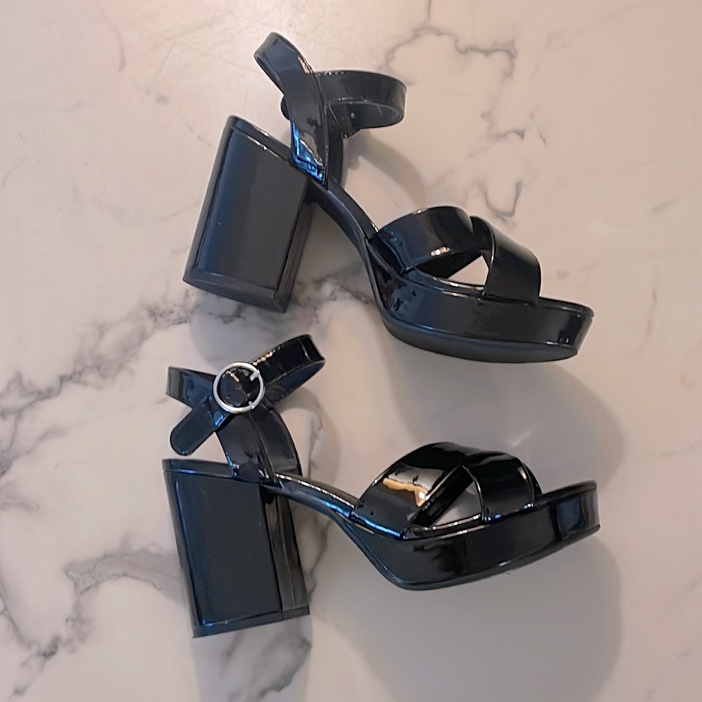 H&M patent faux leather platform strap sandals with block heel